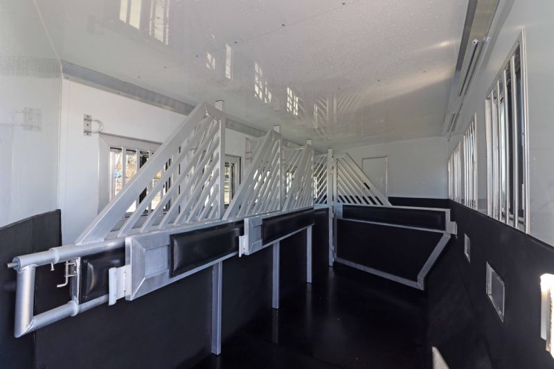 Used Horse Trailers for Sale