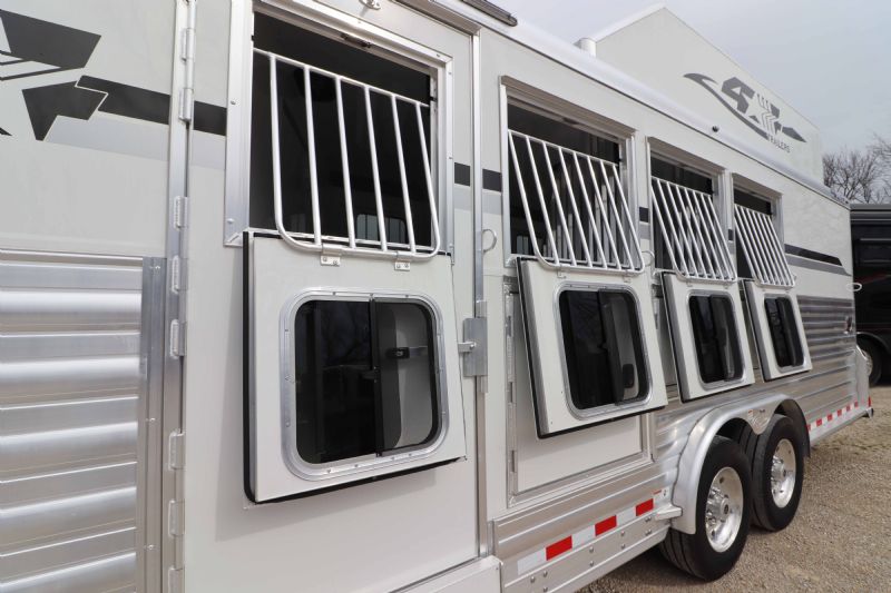 Used Horse Trailers for Sale