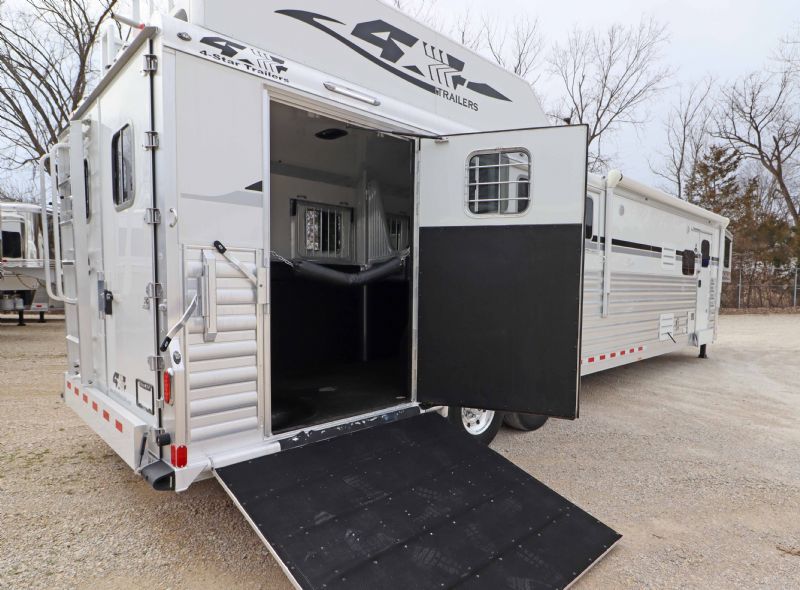 Used Horse Trailers for Sale