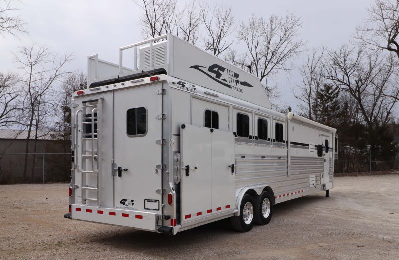 Used Horse Trailers for Sale