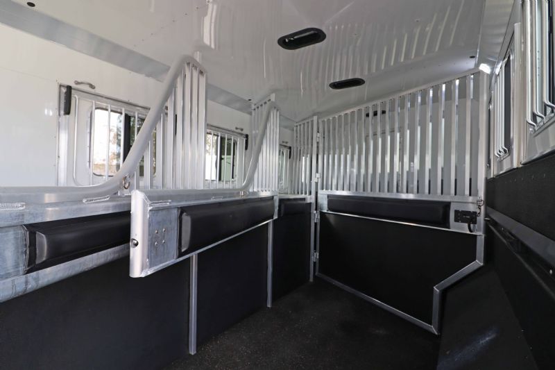 Used Horse Trailers for Sale