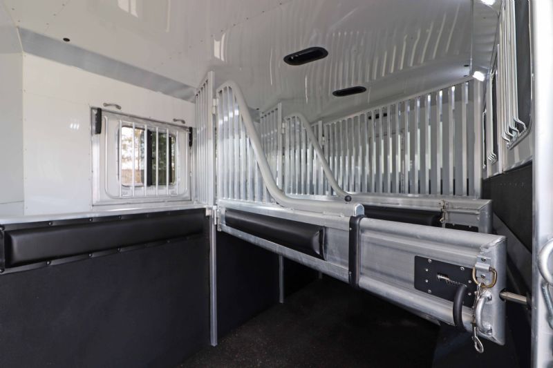 Used Horse Trailers for Sale