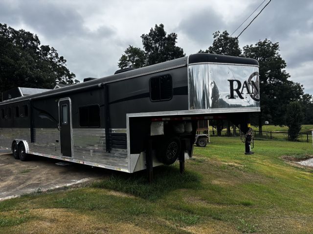 Used Horse Trailers for Sale