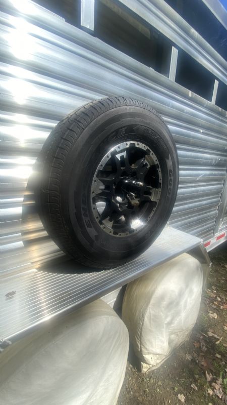 Used Horse Trailers for Sale