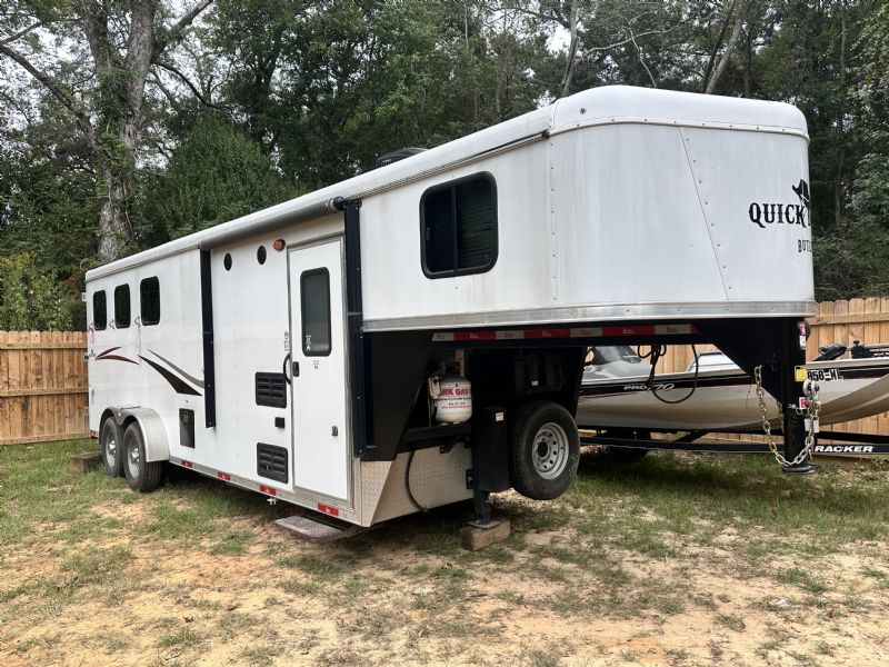 Used Horse Trailers for Sale