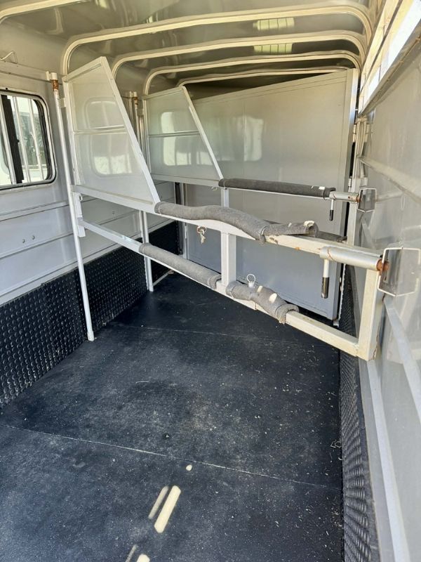 Used Horse Trailers for Sale
