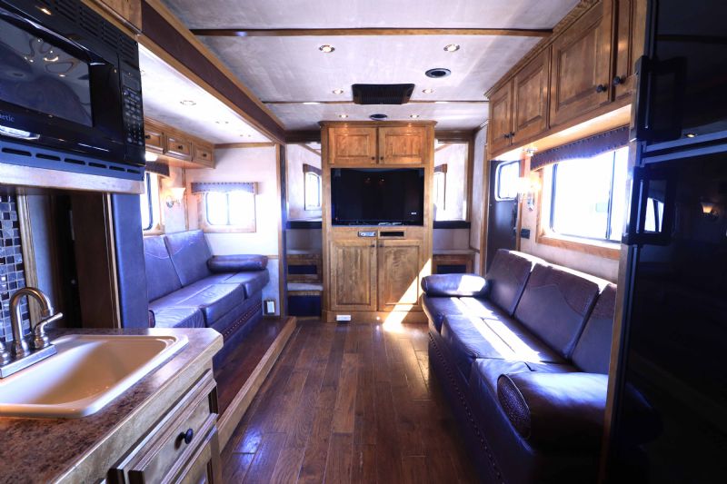 Used Horse Trailers for Sale