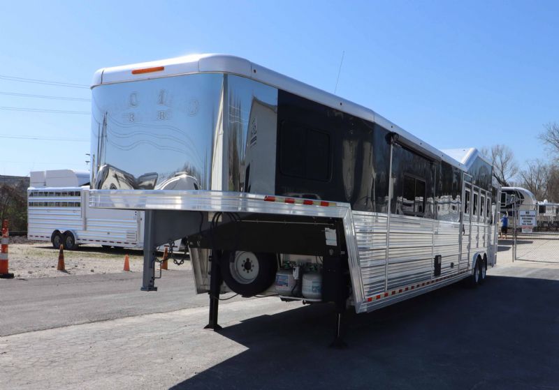 Used Horse Trailers for Sale