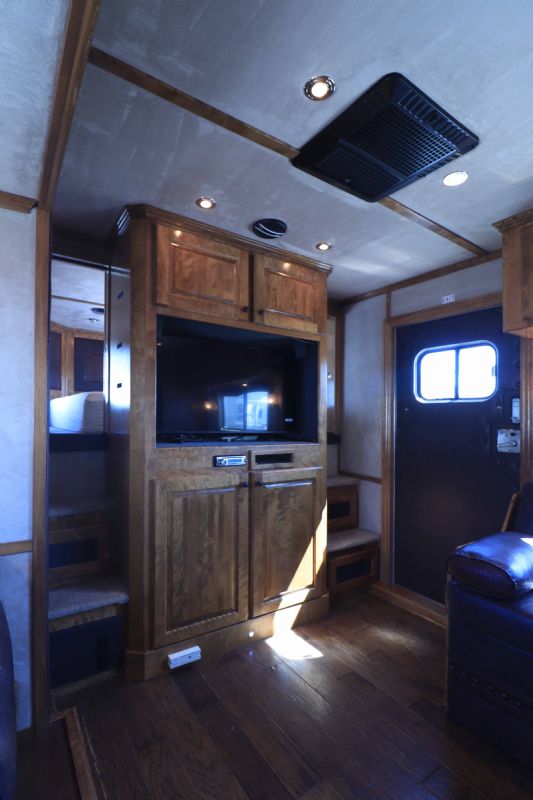 Used Horse Trailers for Sale