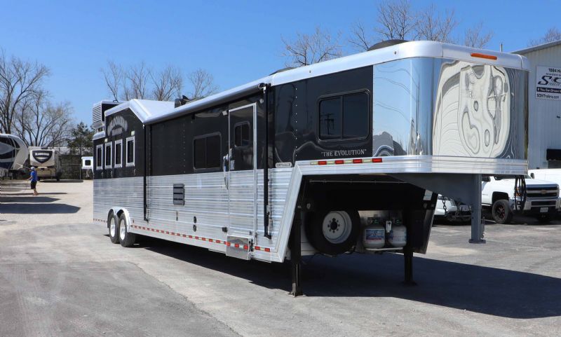 Used Horse Trailers for Sale