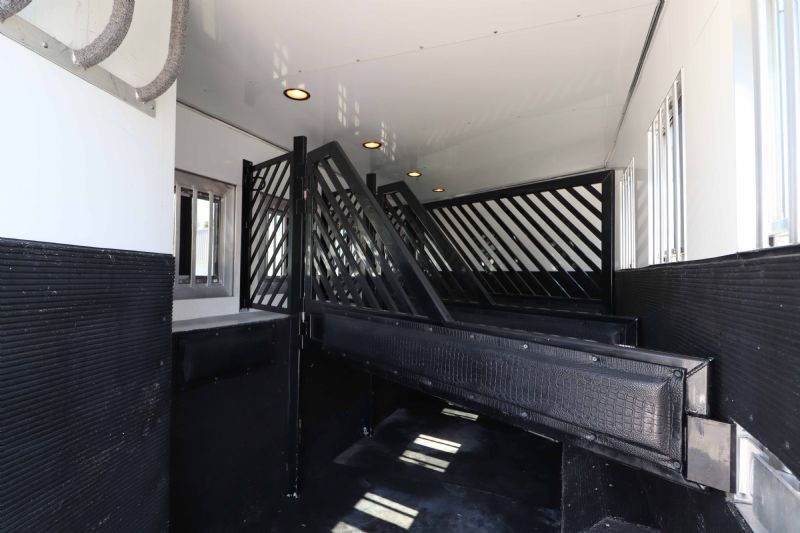 Used Horse Trailers for Sale