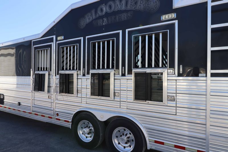 Used Horse Trailers for Sale