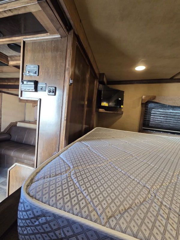 Used Horse Trailers for Sale