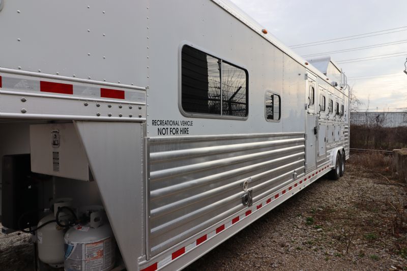 Used Horse Trailers for Sale