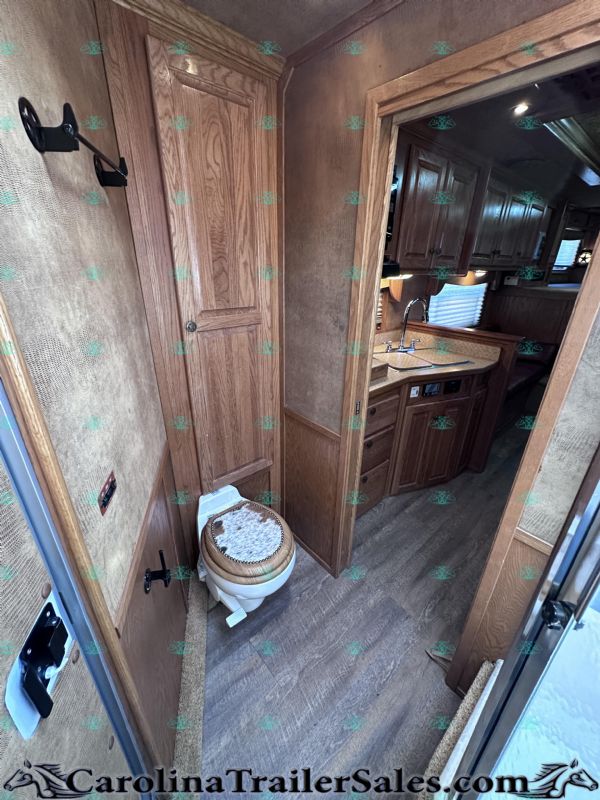 Used Horse Trailers for Sale