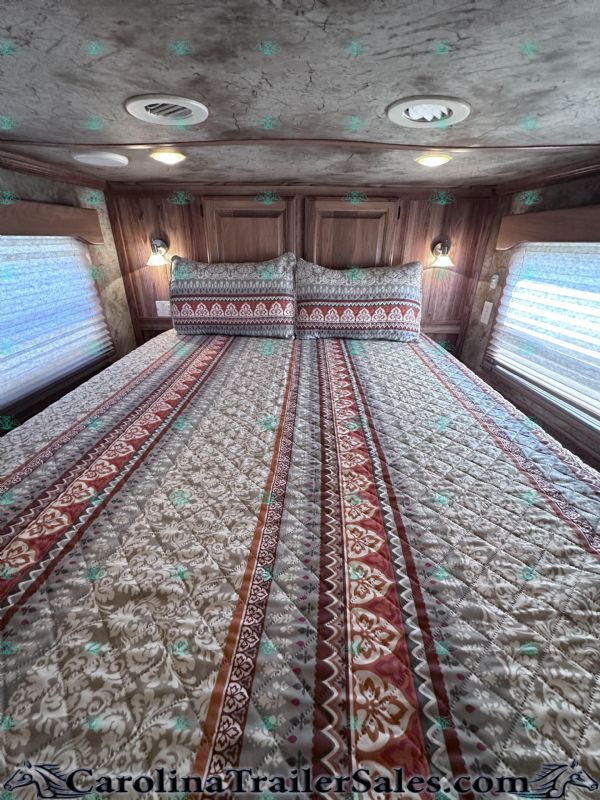 Used Horse Trailers for Sale