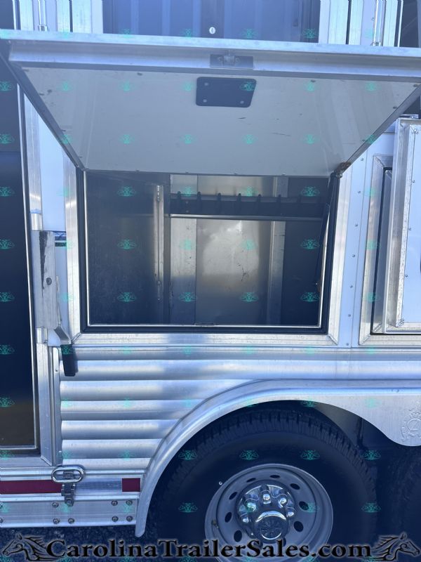 Used Horse Trailers for Sale