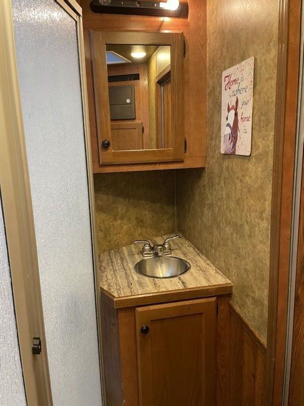 Used Horse Trailers for Sale