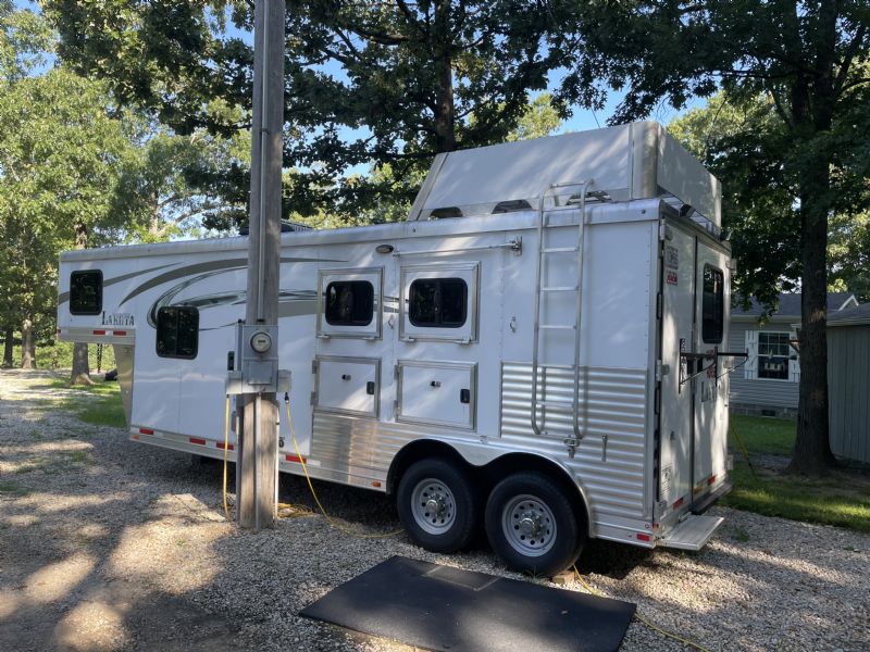 Used Horse Trailers for Sale