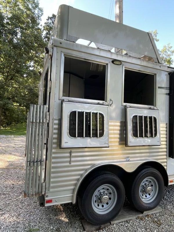 Used Horse Trailers for Sale