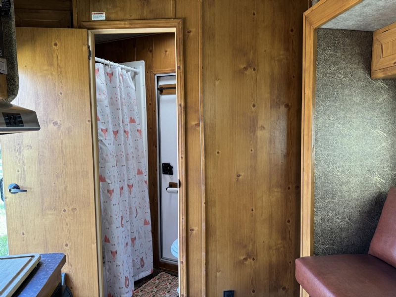 Used Horse Trailers for Sale