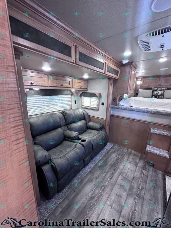 Used Horse Trailers for Sale