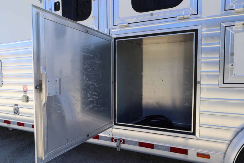Used Horse Trailers for Sale