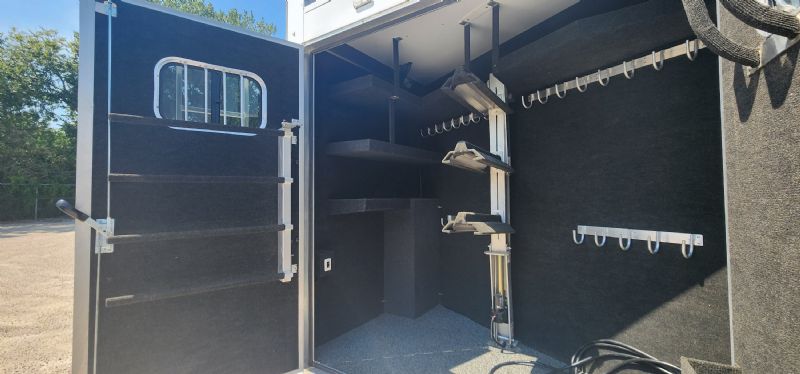 Used Horse Trailers for Sale