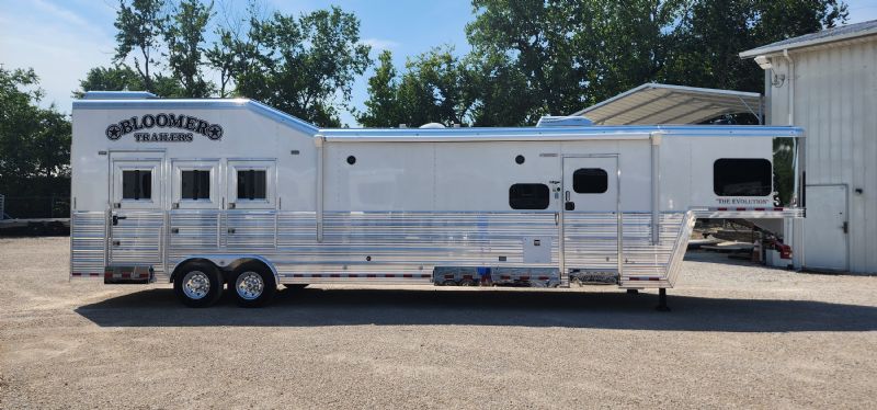 Used Horse Trailers for Sale