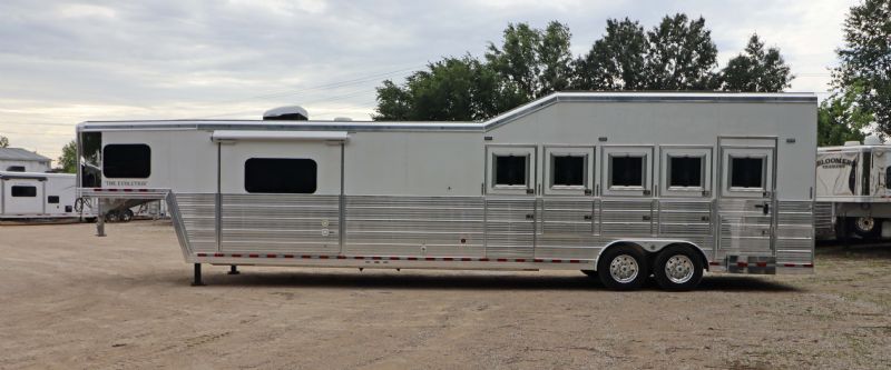 Used Horse Trailers for Sale