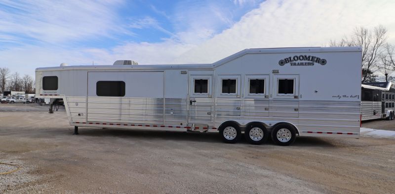 Used Horse Trailers for Sale