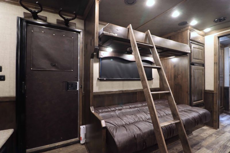 Used Horse Trailers for Sale