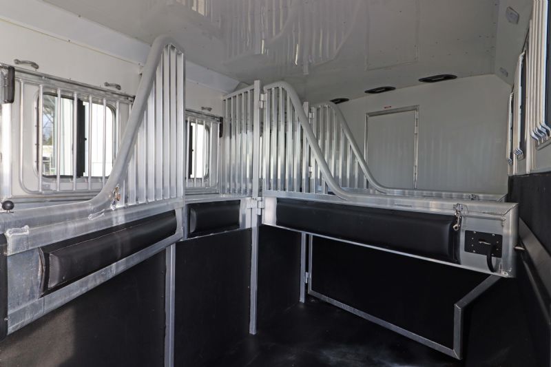 Used Horse Trailers for Sale