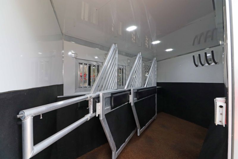 Used Horse Trailers for Sale