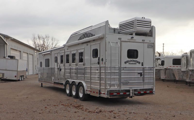 Used Horse Trailers for Sale