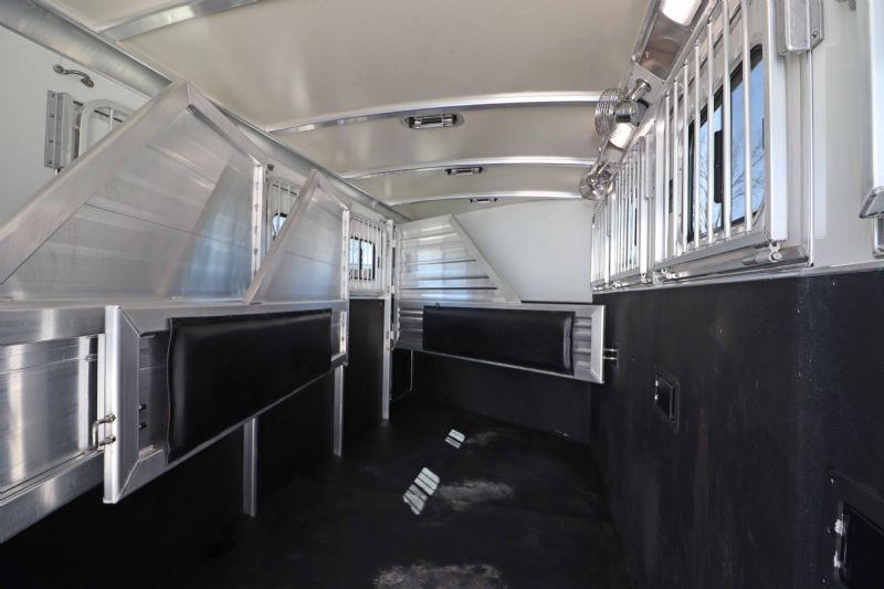 Used Horse Trailers for Sale