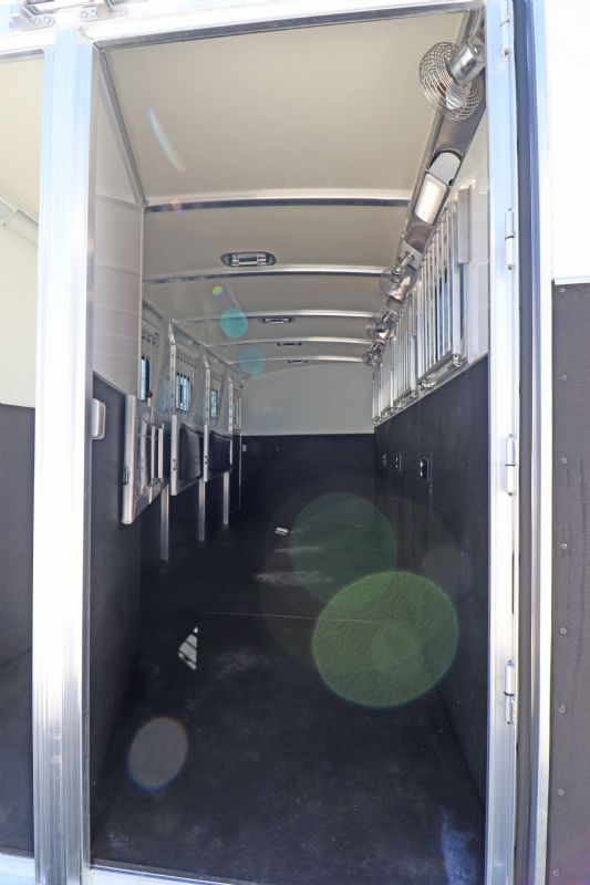 Used Horse Trailers for Sale