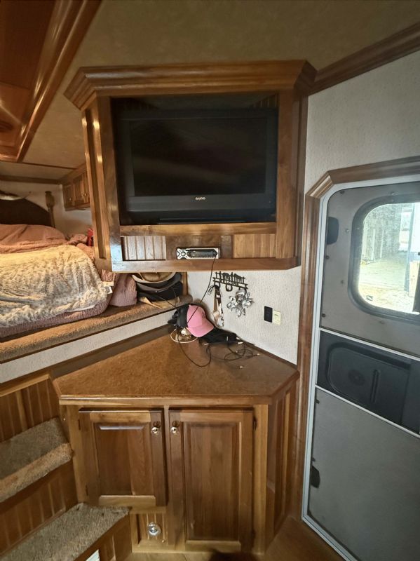 Used Horse Trailers for Sale