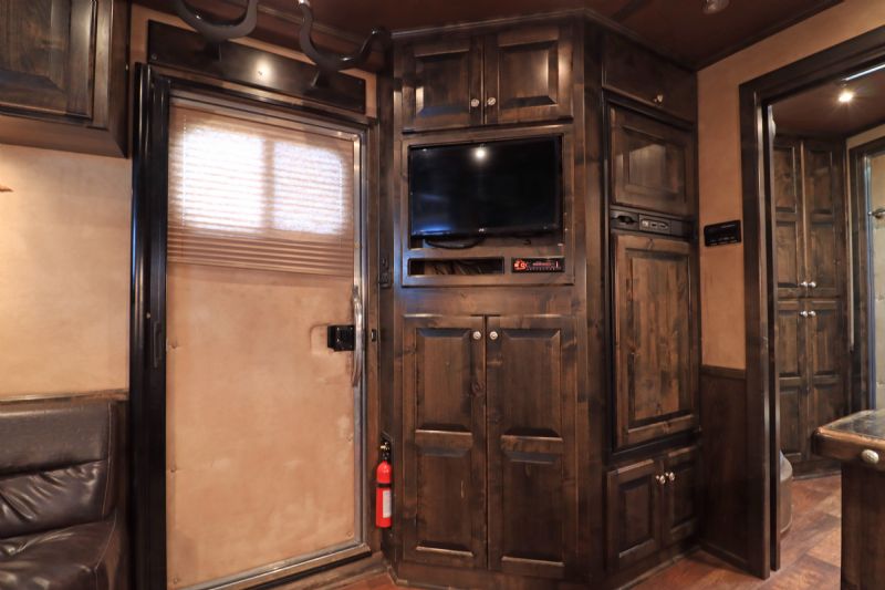 Used Horse Trailers for Sale