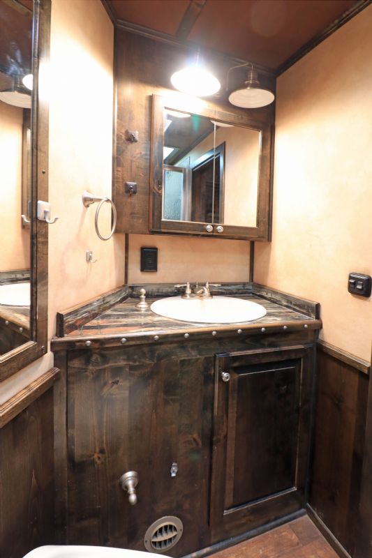 Used Horse Trailers for Sale