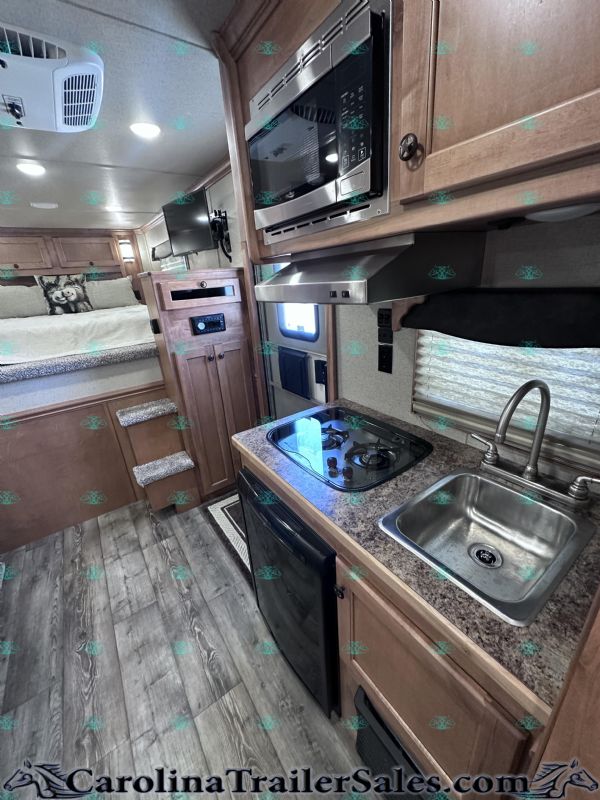 Used Horse Trailers for Sale