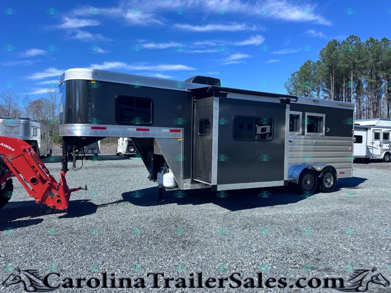 Used Horse Trailers for Sale