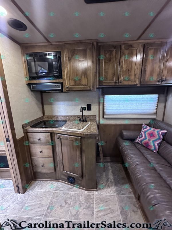 Used Horse Trailers for Sale