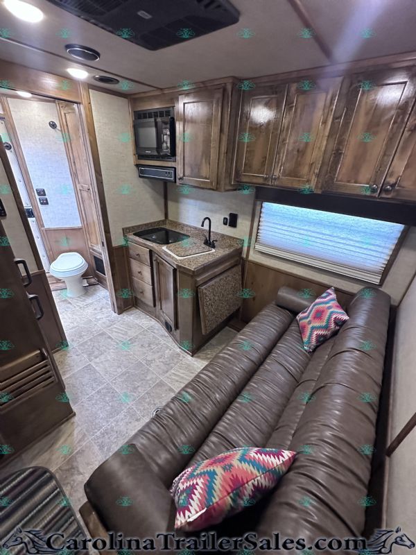 Used Horse Trailers for Sale