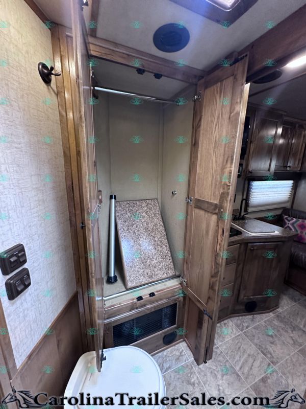 Used Horse Trailers for Sale