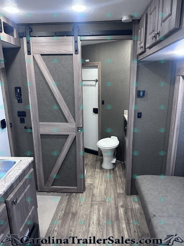 Used Horse Trailers for Sale