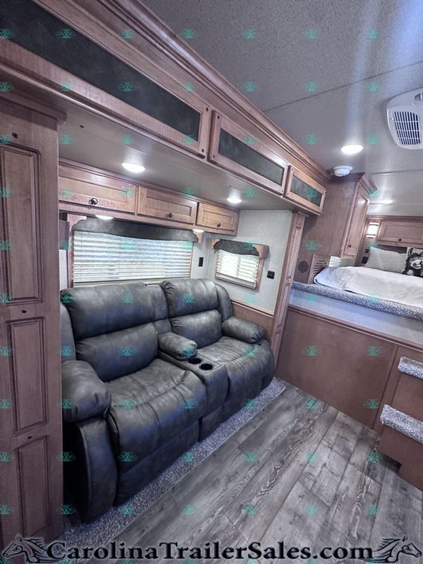 Used Horse Trailers for Sale