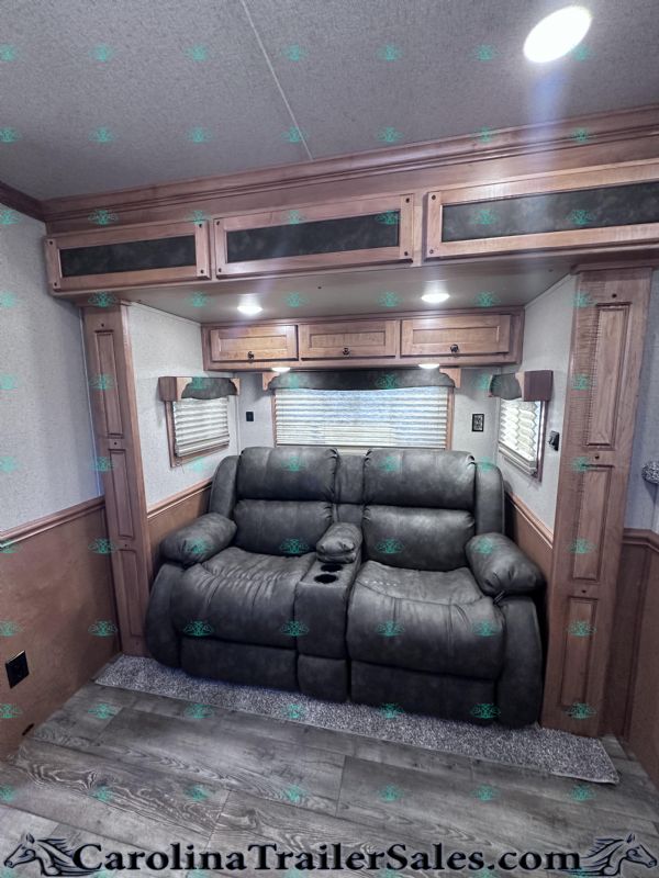 Used Horse Trailers for Sale