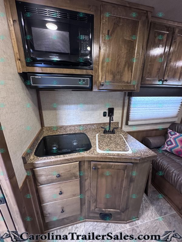 Used Horse Trailers for Sale