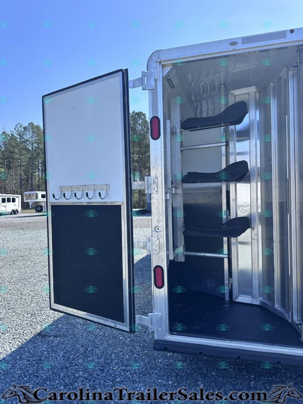 Used Horse Trailers for Sale